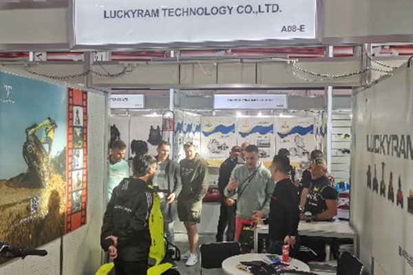 Ipinakita ng ETV Tank noong 2023 EICMA at binigyan ng pansin