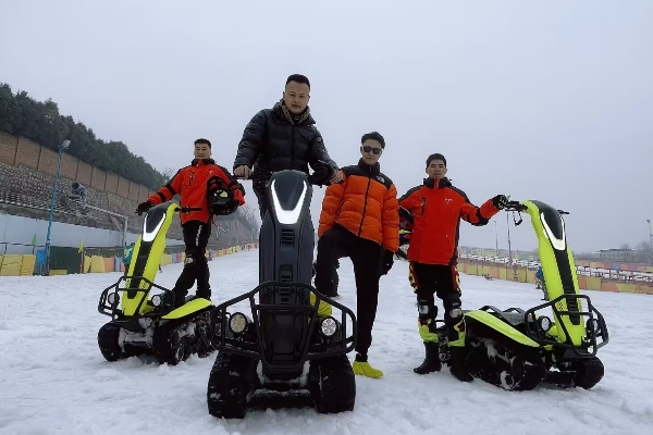 Ang perpektong kasama para sa mga panlabas na aktibidad ： Electric snowmobile-standing