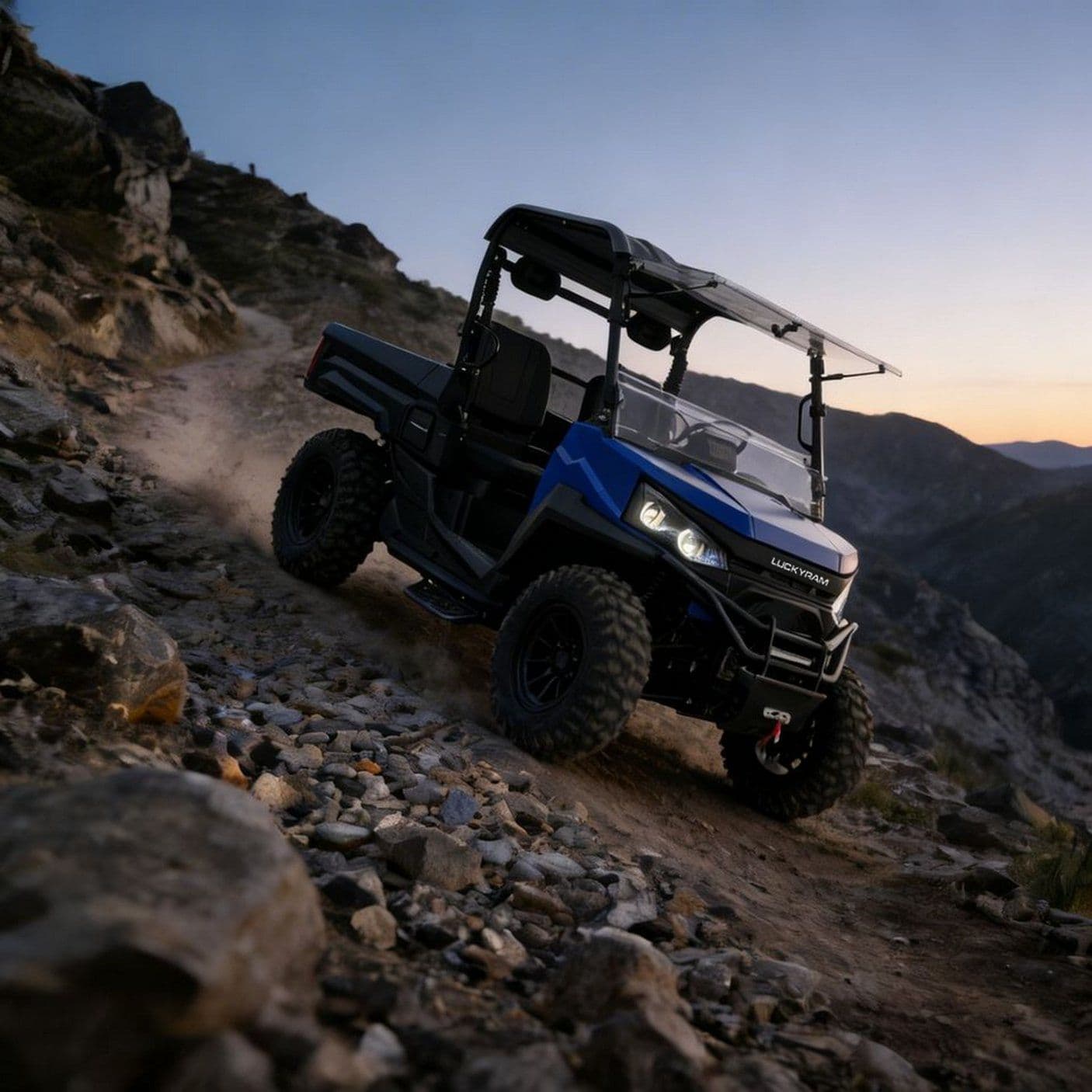 73.6V Electric UTV 4WD EPS Steering 20KW Peak Power para sa Pangangaso